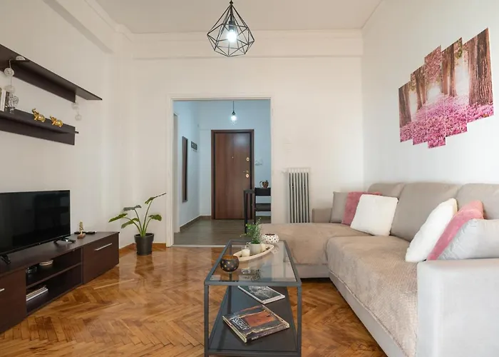 Entire Apt, 2Nd Floor, Next To Metro